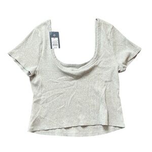 Women's Shrunken Short Sleeve Scoop Neck T-Shirt - Universal Thread Gray L